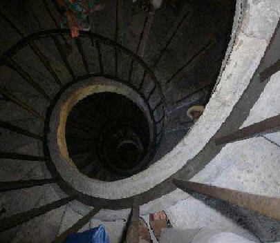 Escalier du palais des Medicis J R�ault Rome 2006 IASPM International. Making meaning making musics